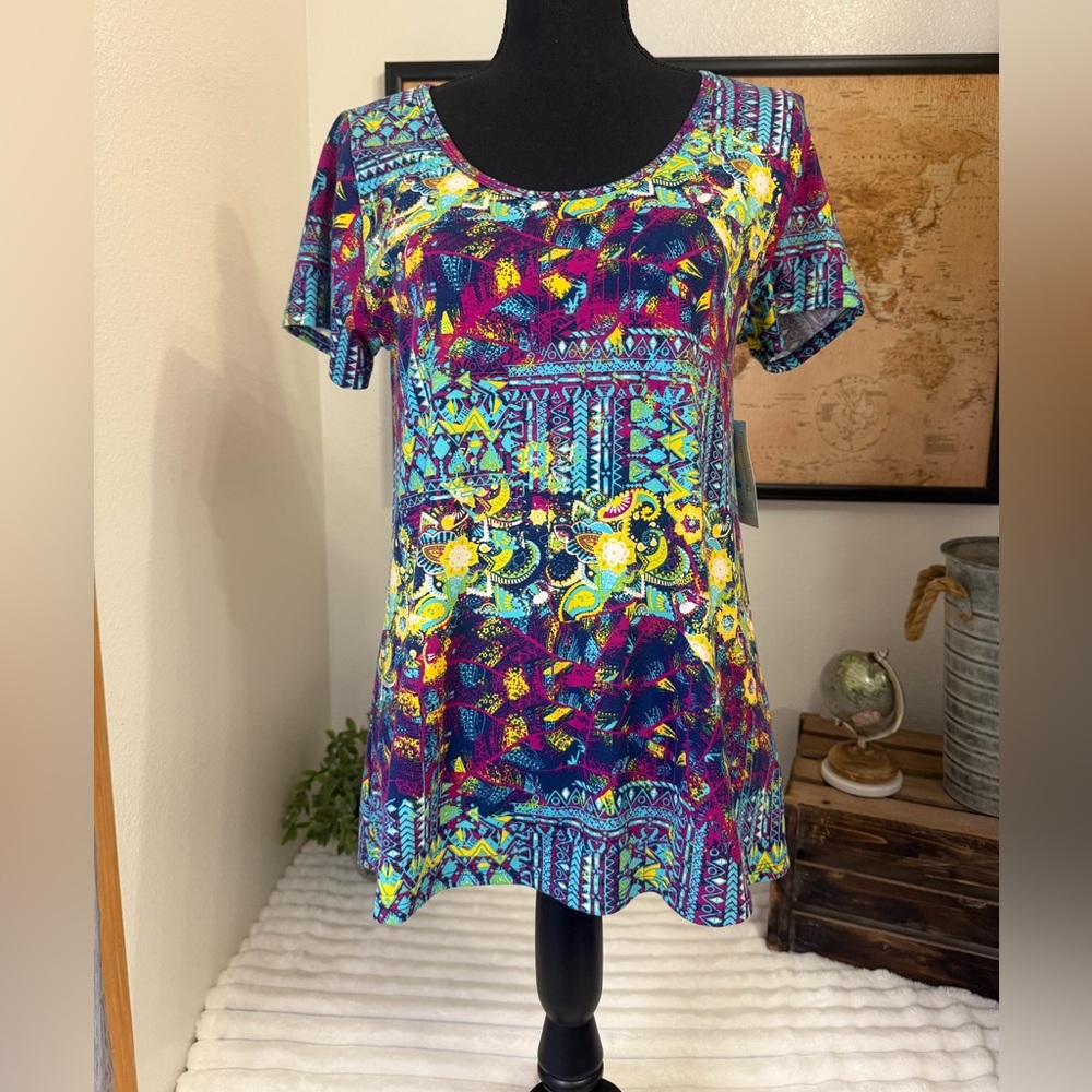 Lularoe Classic T tee shirt size XS